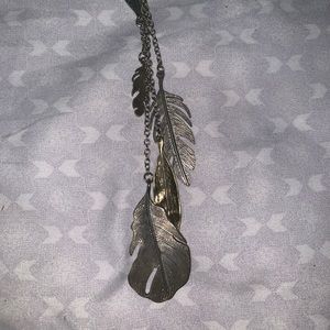 Long feather necklace